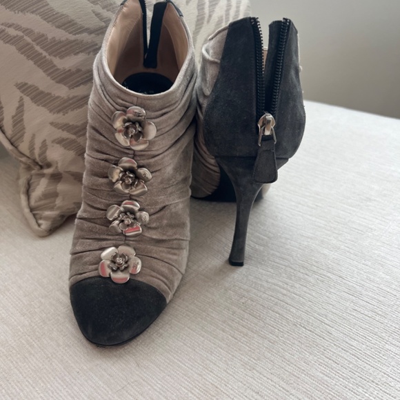Chanel booties size 39:USA 9 - Picture 4 of 6